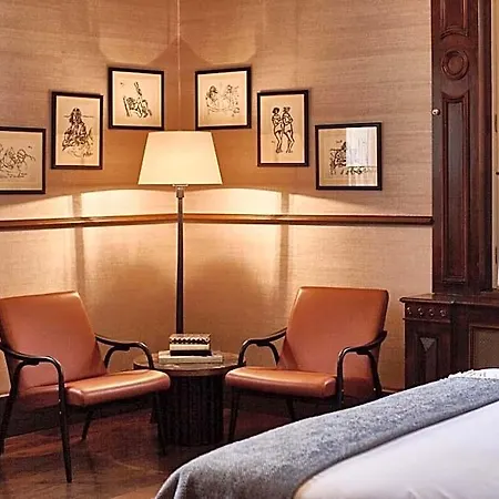 Hotell Callas House 4*