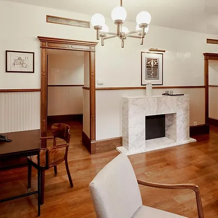 Callas House 4*