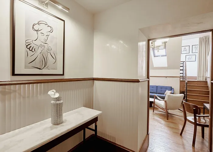 Hotell Callas House 4*