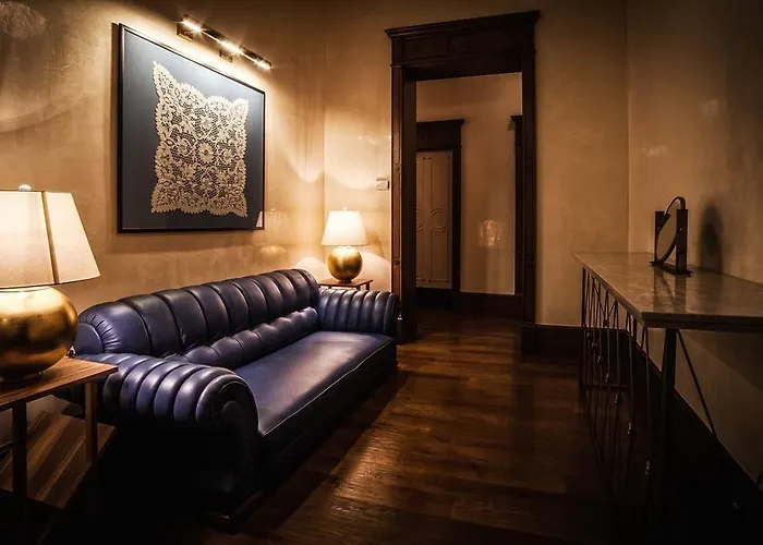 Callas House Hotell 4*