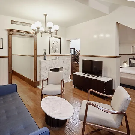 Callas House Hotel