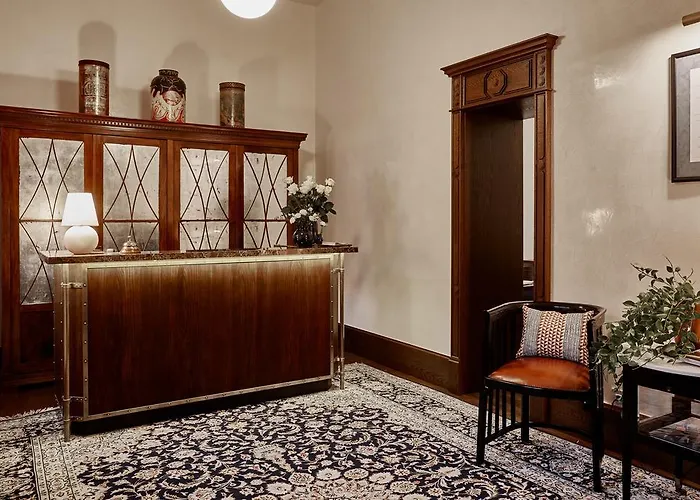 Отель Callas House