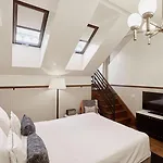 Callas House Otel